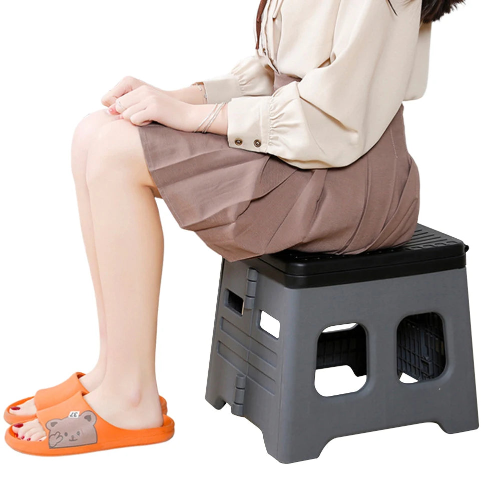 Portable Folding Toilet with Lid, Foldable Outdoor Camp Toilet Folding Truck Toilet for Camping Travel