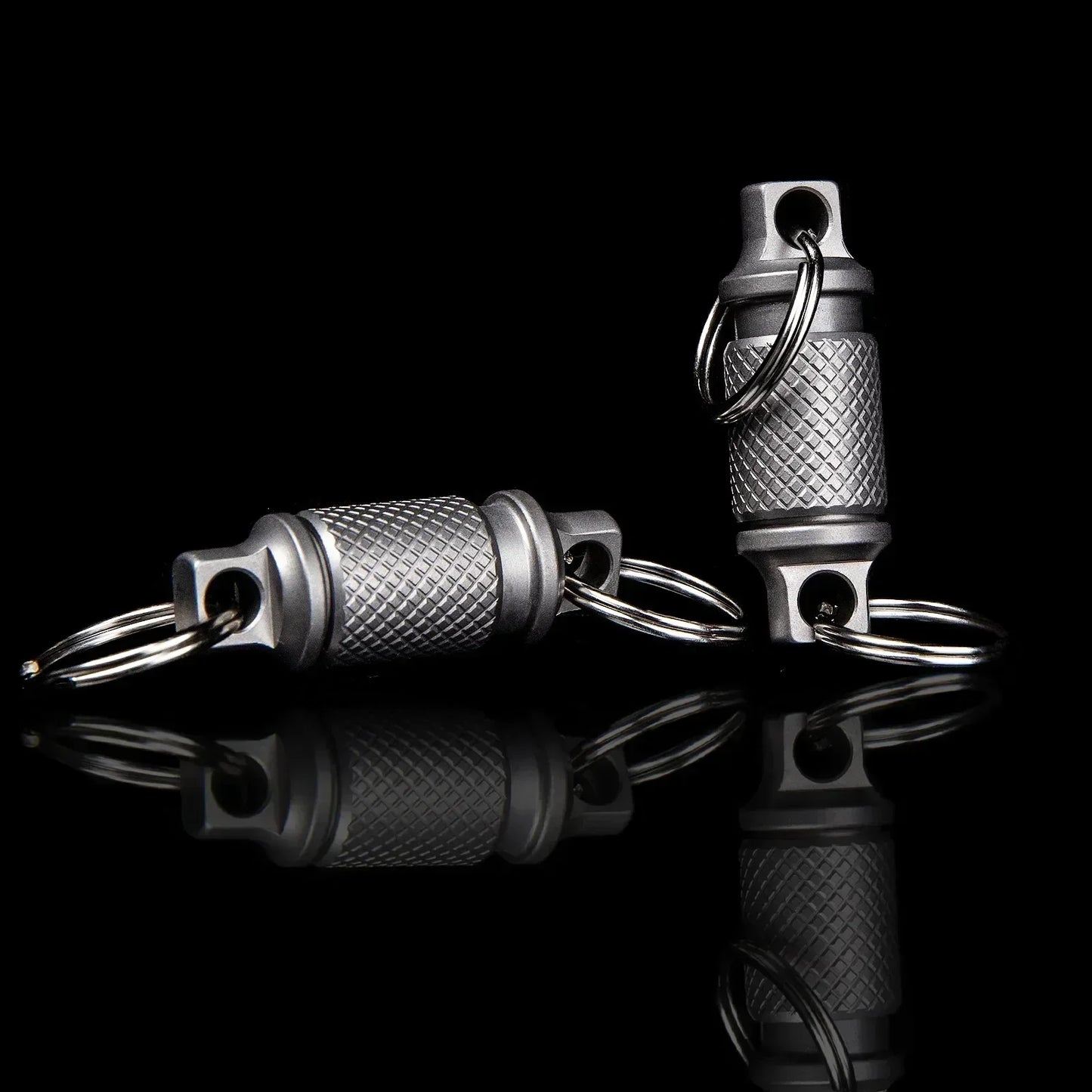Titanium Alloy Keychain Multifunctional Belt Outdoor Tool Keychain, Multitool Hanging